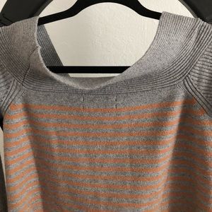 By Anthropologie Sweater Off shoulder Gray SZ: XS